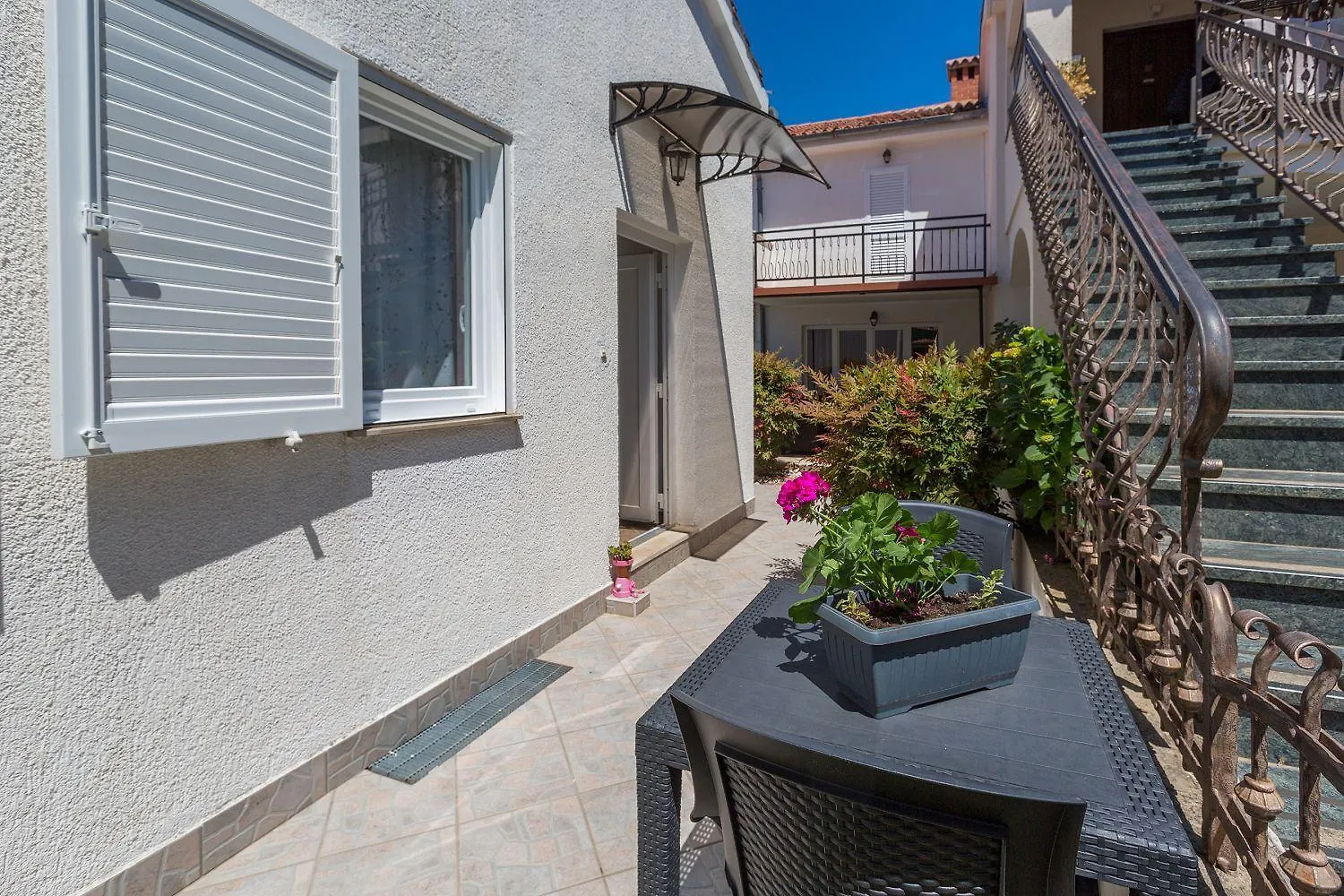 Besonderes Apartment Mit Eigener Galerie Im Dachgeschoss - Nur Wenige Minuten Zum Strand Porec 0*,  Croatia